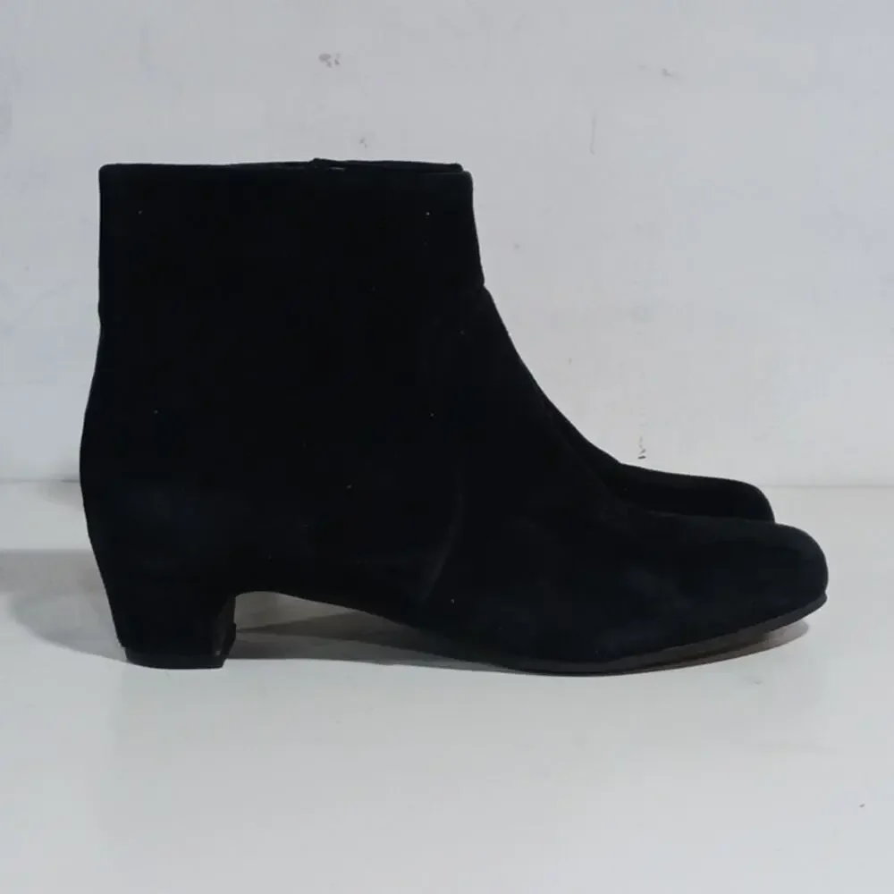 Eileen Fisher Prim Black Tumbled Nubuck Leather Booties Womans 7.5